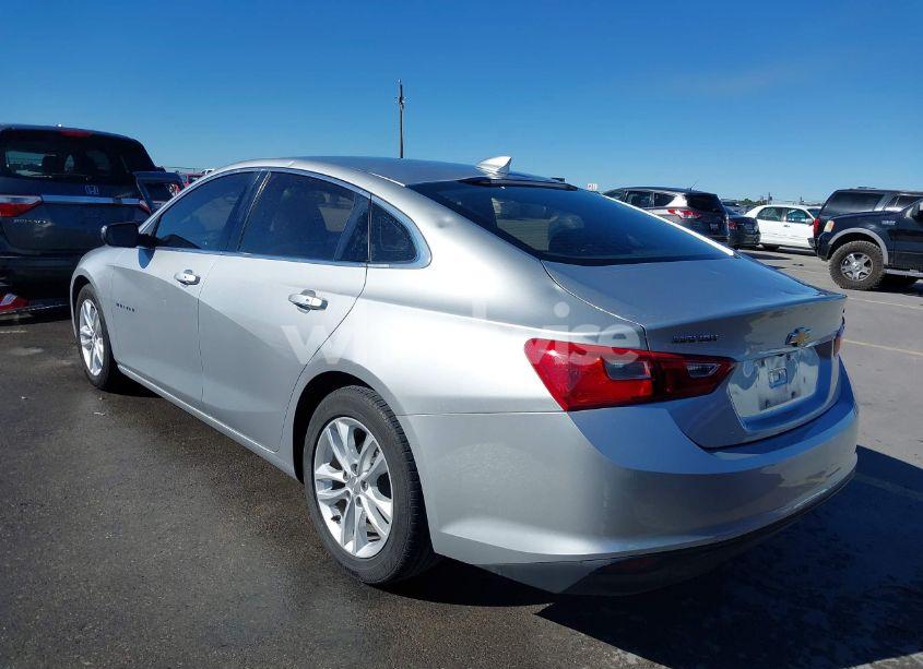 Photo 3 of 2017 Chevrolet Malibu 1LT (VIN 1G1ZE5ST7HF192077)