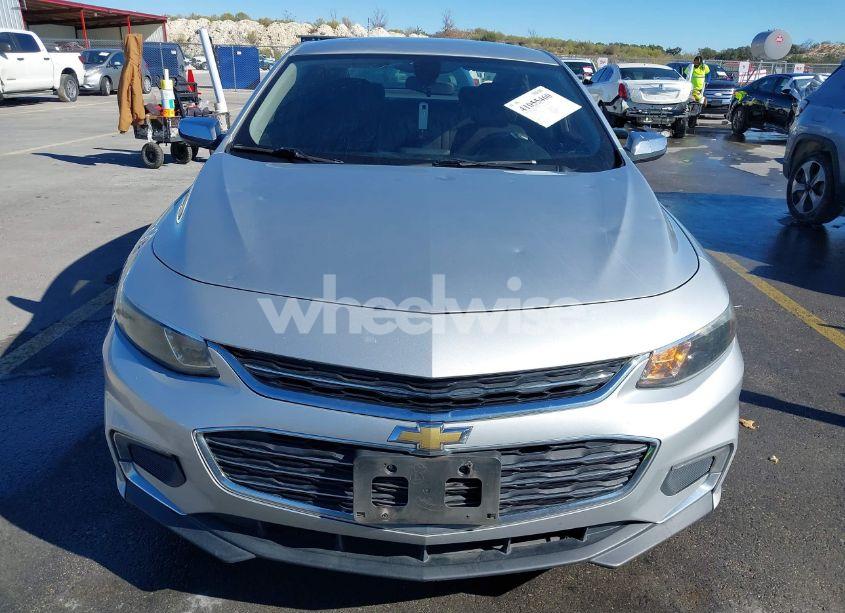 Photo 6 of 2017 Chevrolet Malibu 1LT (VIN 1G1ZE5ST7HF192077)