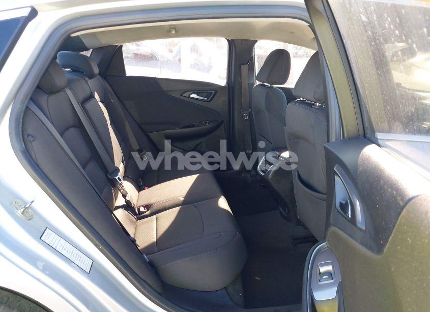 Photo 8 of 2017 Chevrolet Malibu 1LT (VIN 1G1ZE5ST7HF192077)