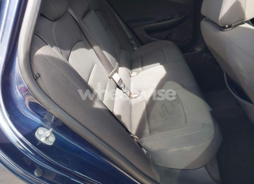 Photo 8 of 2017 Chevrolet Malibu 1LT (VIN 1G1ZE5ST7HF196064)