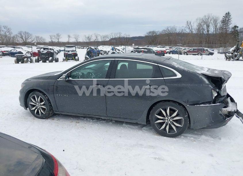 Photo 14 of 2017 Chevrolet Malibu 1LT (VIN 1G1ZE5ST7HF199899)