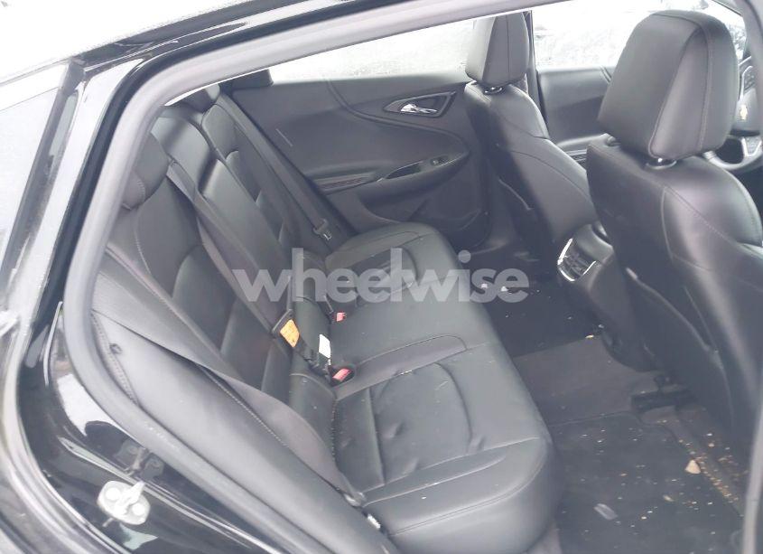 Photo 8 of 2017 Chevrolet Malibu 1LT (VIN 1G1ZE5ST7HF199899)