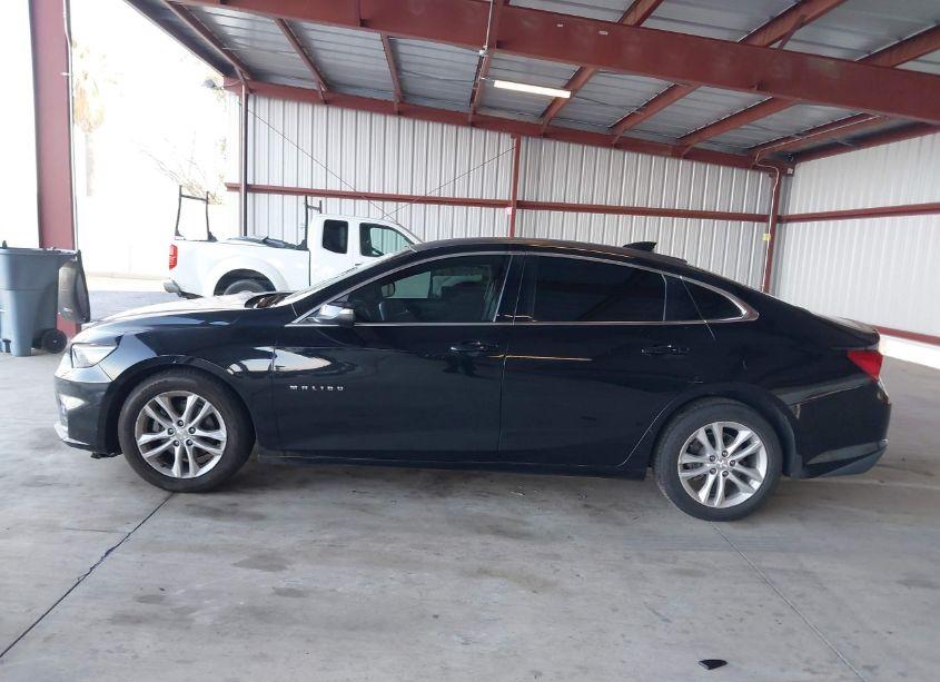 Photo 14 of 2017 Chevrolet Malibu 1LT (VIN 1G1ZE5ST7HF201196)