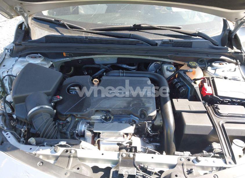 Photo 10 of 2017 Chevrolet Malibu 1LT (VIN 1G1ZE5ST7HF207127)