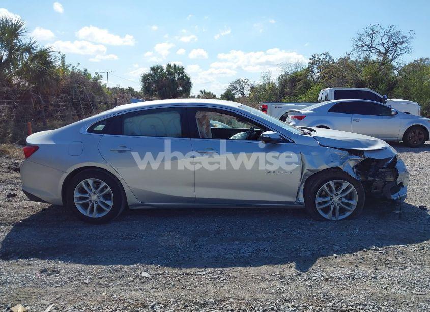 Photo 14 of 2017 Chevrolet Malibu 1LT (VIN 1G1ZE5ST7HF207127)