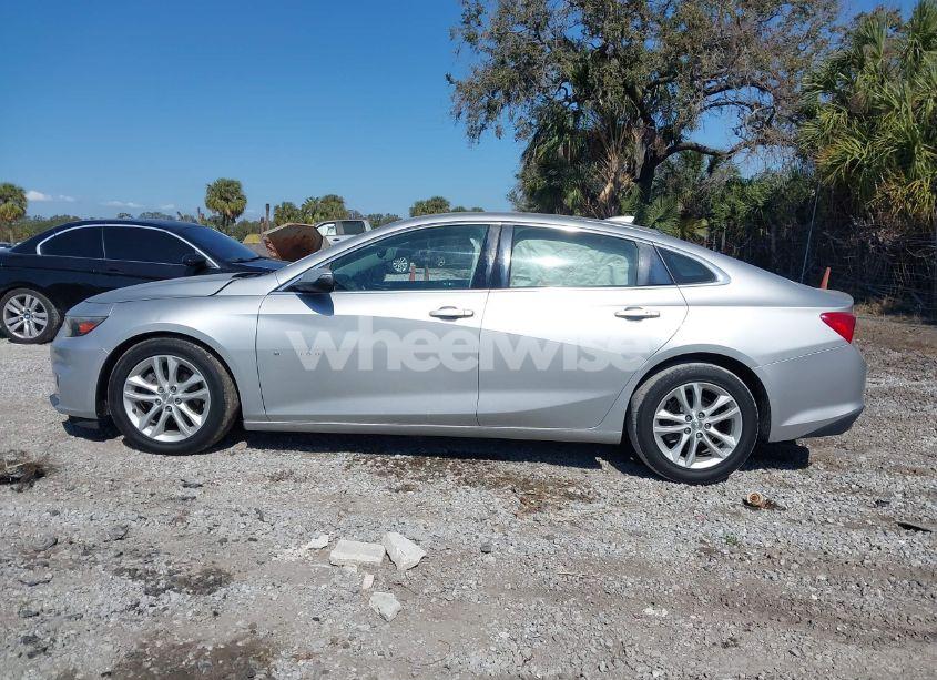 Photo 15 of 2017 Chevrolet Malibu 1LT (VIN 1G1ZE5ST7HF207127)