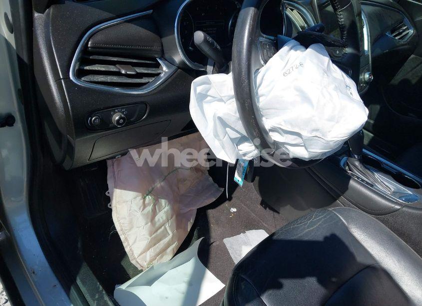 Photo 19 of 2017 Chevrolet Malibu 1LT (VIN 1G1ZE5ST7HF207127)