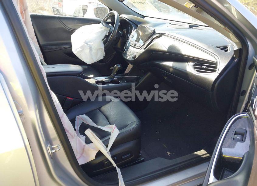 Photo 5 of 2017 Chevrolet Malibu 1LT (VIN 1G1ZE5ST7HF207127)