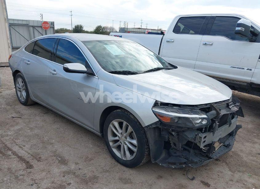 2017 Chevrolet Malibu 1LT (VIN 1G1ZE5ST7HF212635) main photo