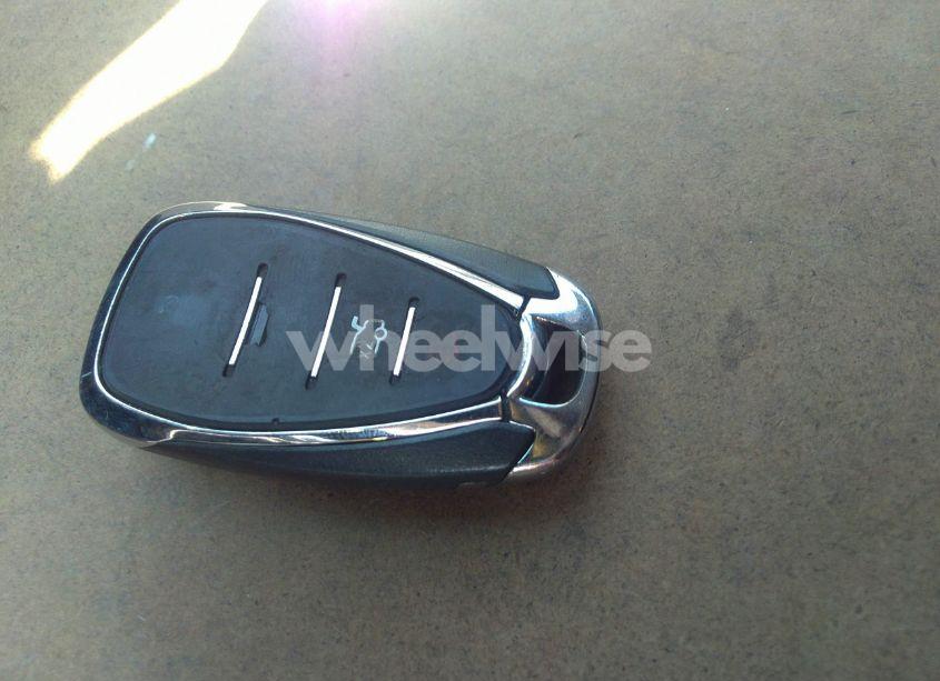 Photo 11 of 2017 Chevrolet Malibu 1LT (VIN 1G1ZE5ST7HF215048)