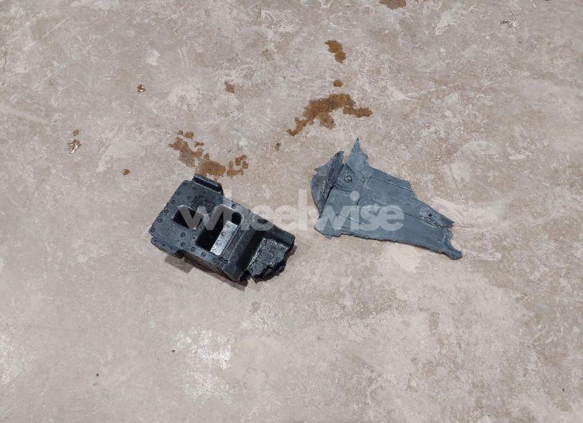 Photo 12 of 2017 Chevrolet Malibu 1LT (VIN 1G1ZE5ST7HF224042)