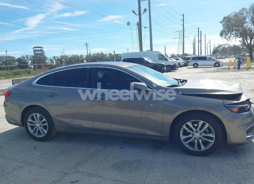 Photo 13 of 2017 Chevrolet Malibu 1LT (VIN 1G1ZE5ST7HF228933)