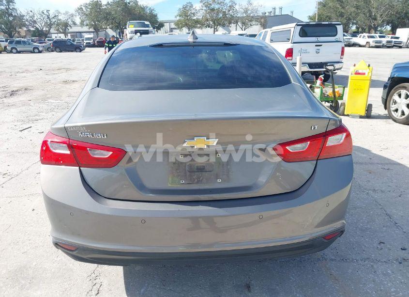 Photo 16 of 2017 Chevrolet Malibu 1LT (VIN 1G1ZE5ST7HF228933)