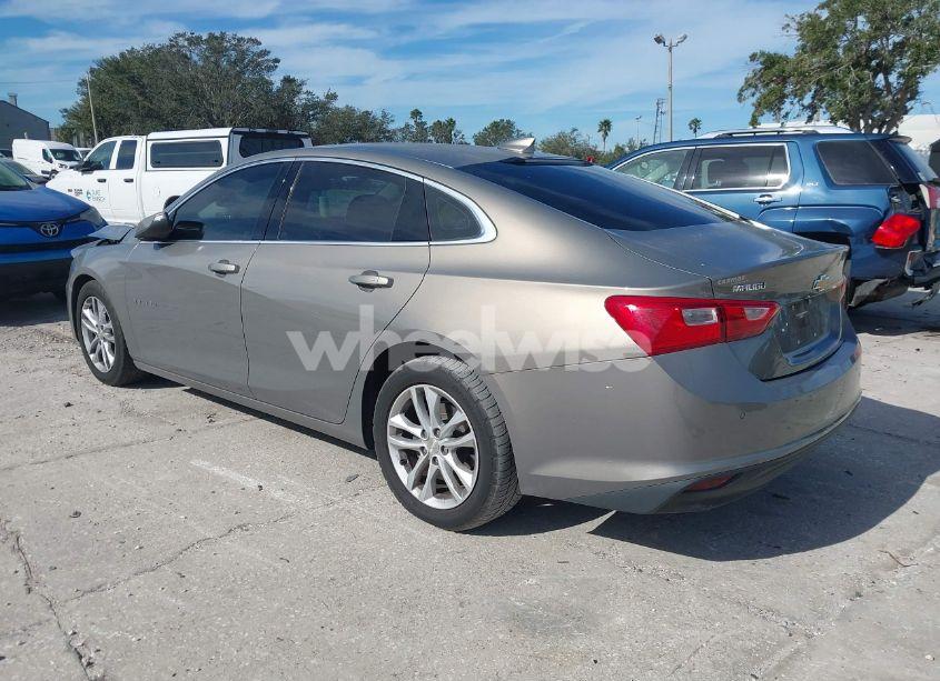 Photo 3 of 2017 Chevrolet Malibu 1LT (VIN 1G1ZE5ST7HF228933)