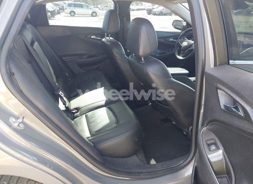 Photo 8 of 2017 Chevrolet Malibu 1LT (VIN 1G1ZE5ST7HF228933)