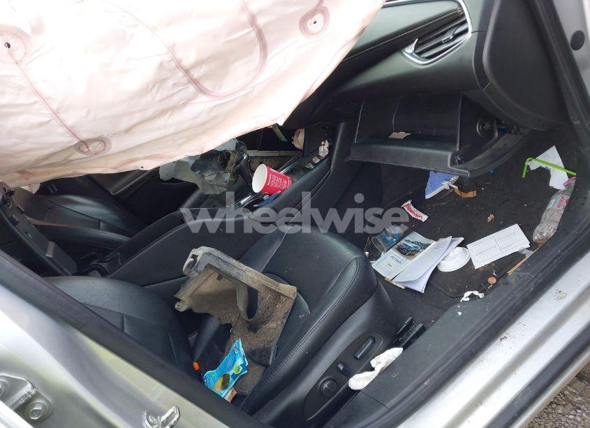 Photo 5 of 2017 Chevrolet Malibu 1LT (VIN 1G1ZE5ST7HF234585)