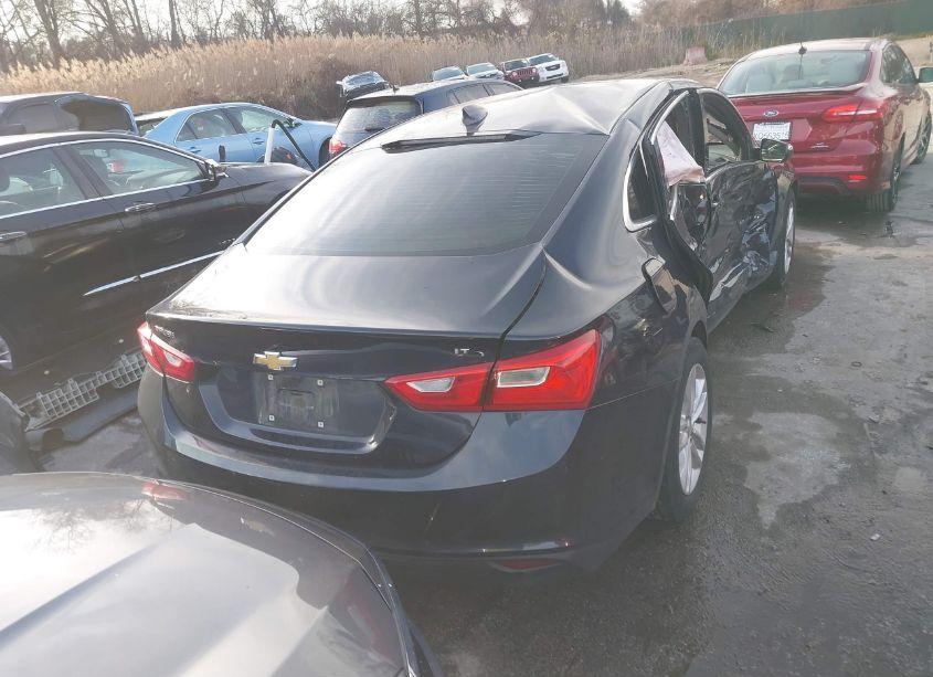 Photo 16 of 2017 Chevrolet Malibu 1LT (VIN 1G1ZE5ST7HF256876)