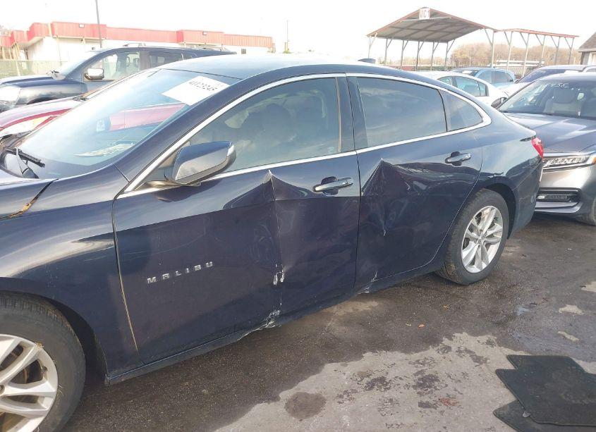 Photo 18 of 2017 Chevrolet Malibu 1LT (VIN 1G1ZE5ST7HF256876)