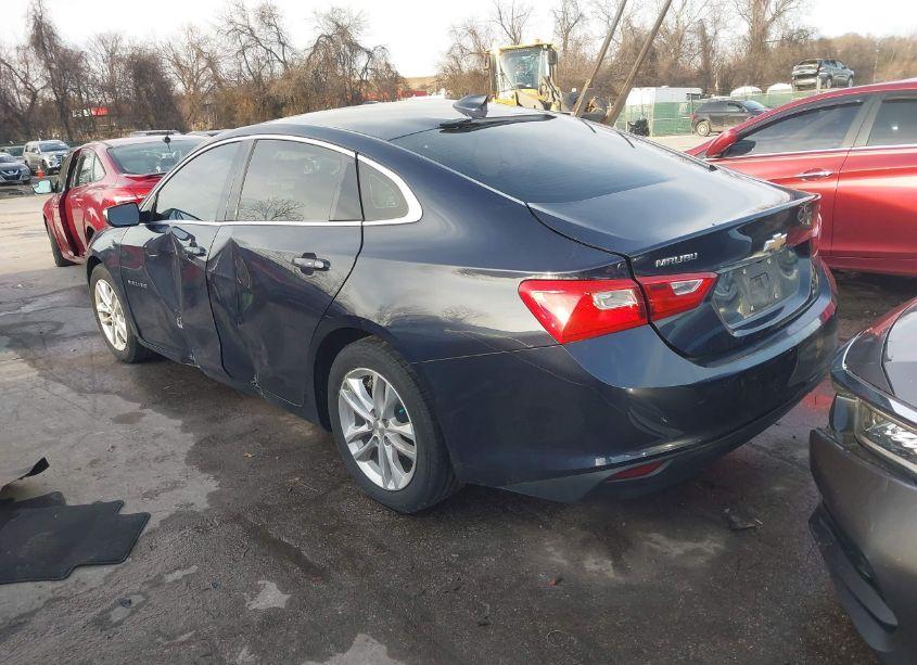 Photo 3 of 2017 Chevrolet Malibu 1LT (VIN 1G1ZE5ST7HF256876)