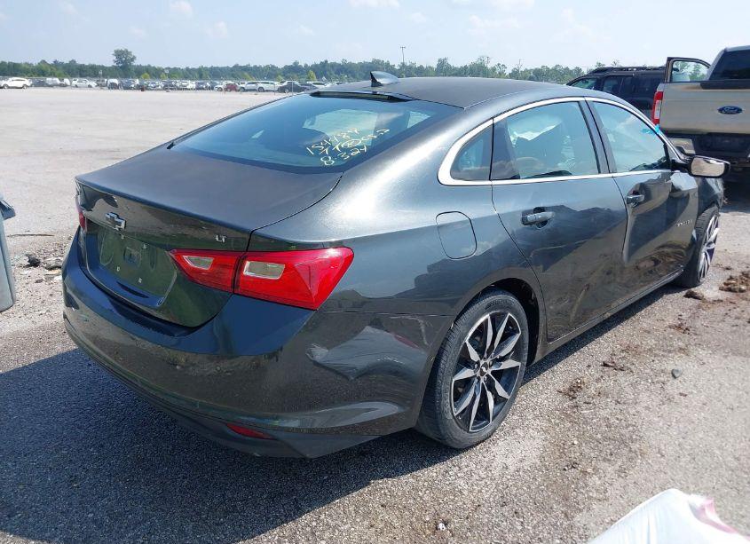 Photo 4 of 2017 Chevrolet Malibu 1LT (VIN 1G1ZE5ST7HF271555)