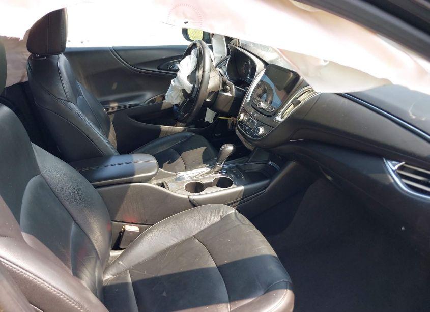 Photo 5 of 2017 Chevrolet Malibu 1LT (VIN 1G1ZE5ST7HF271555)