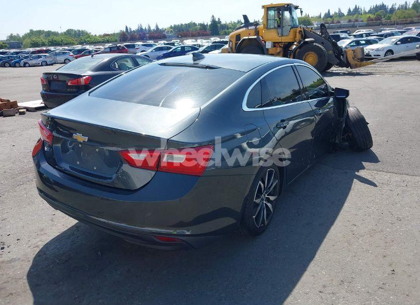 Photo 4 of 2017 Chevrolet Malibu 1LT (VIN 1G1ZE5ST7HF283351)