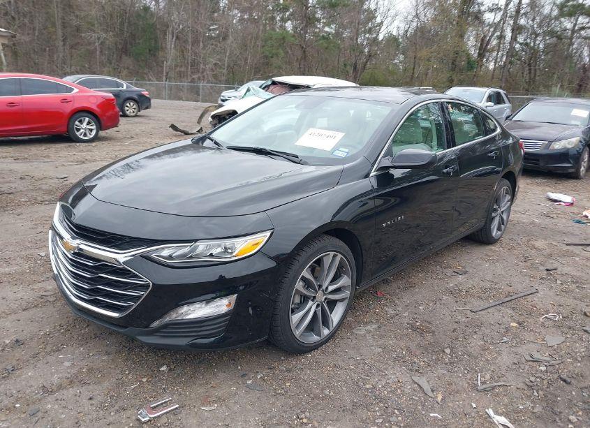 Photo 2 of 2024 Chevrolet Malibu FWD 2LT (VIN 1G1ZE5ST7RF221112)