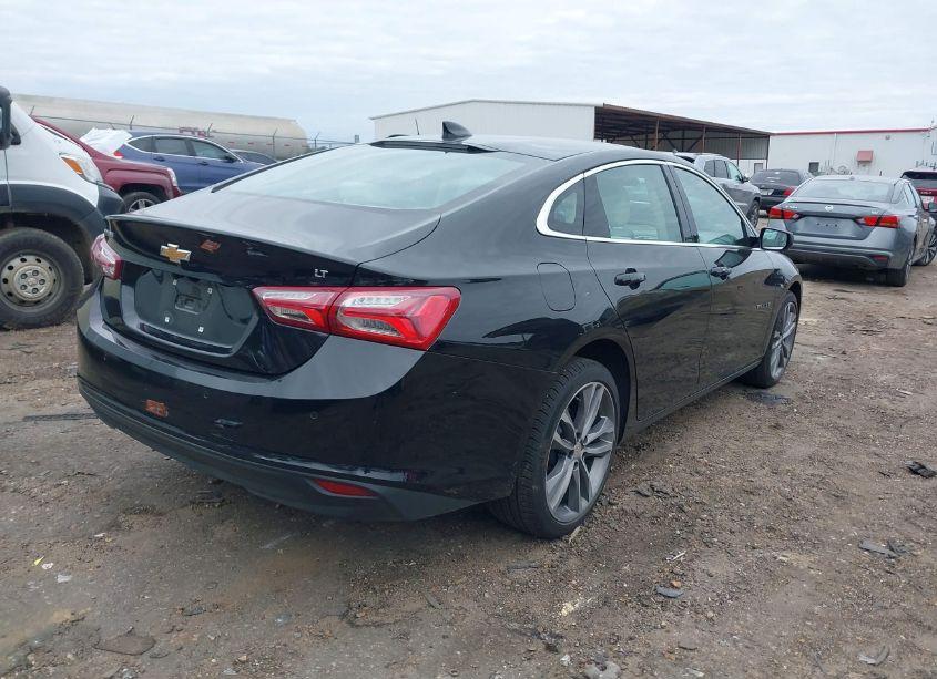 Photo 4 of 2024 Chevrolet Malibu FWD 2LT (VIN 1G1ZE5ST7RF221112)