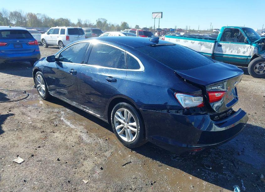 Photo 3 of 2016 Chevrolet Malibu 1LT (VIN 1G1ZE5ST8GF171110)