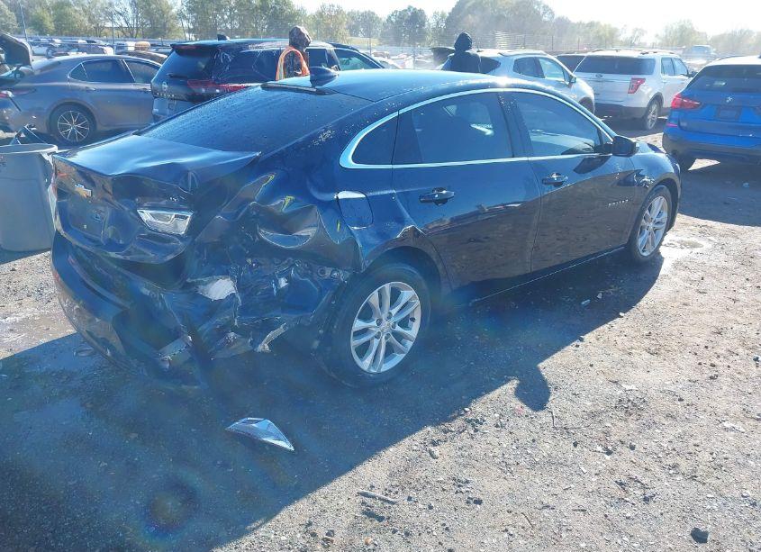 Photo 4 of 2016 Chevrolet Malibu 1LT (VIN 1G1ZE5ST8GF171110)