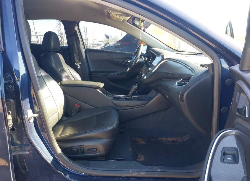 Photo 5 of 2016 Chevrolet Malibu 1LT (VIN 1G1ZE5ST8GF171110)