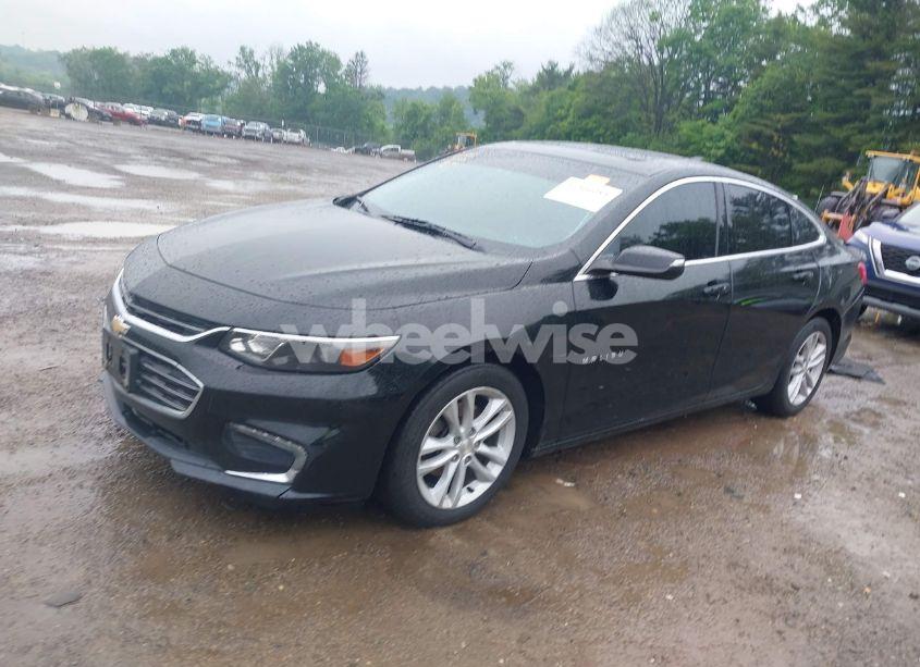 Photo 2 of 2016 Chevrolet Malibu 1LT (VIN 1G1ZE5ST8GF177859)