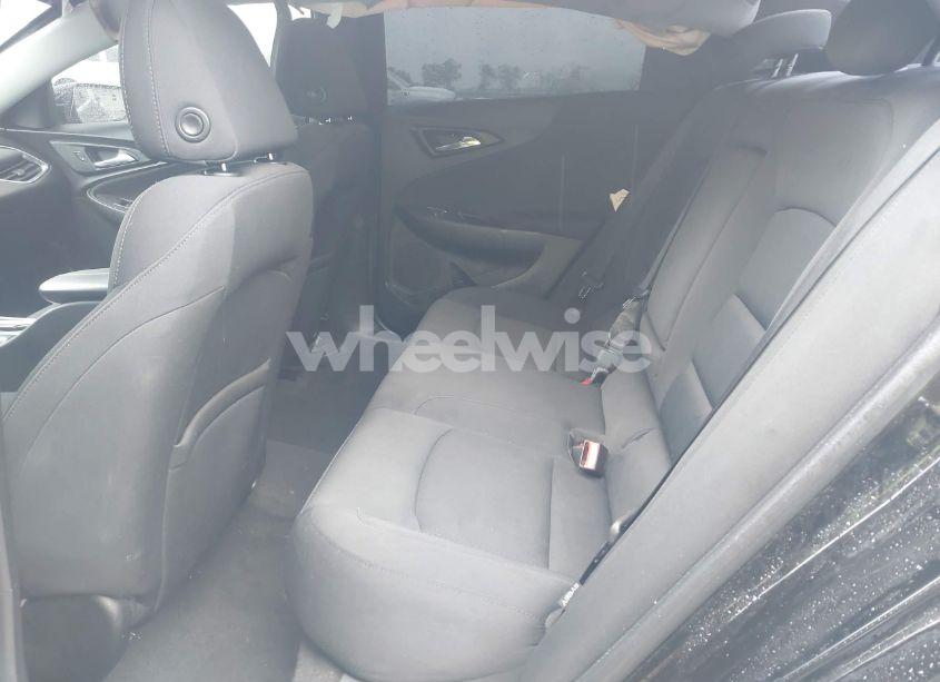 Photo 8 of 2016 Chevrolet Malibu 1LT (VIN 1G1ZE5ST8GF177859)