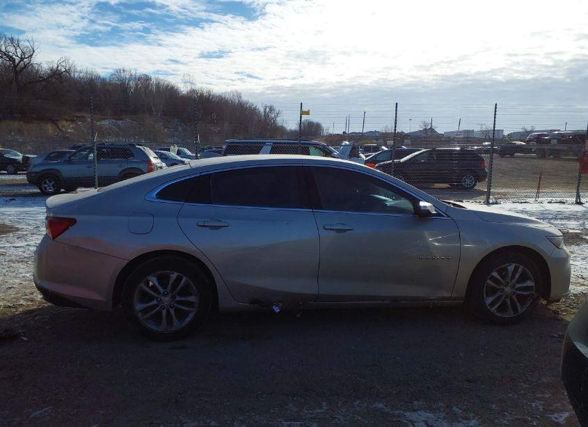 Photo 13 of 2016 Chevrolet Malibu 1LT (VIN 1G1ZE5ST8GF192314)