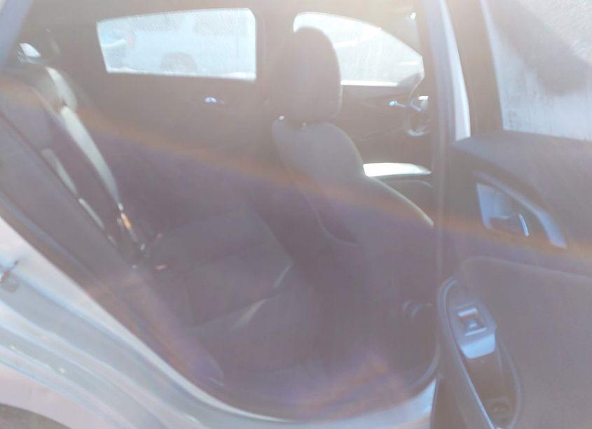 Photo 8 of 2016 Chevrolet Malibu 1LT (VIN 1G1ZE5ST8GF192314)