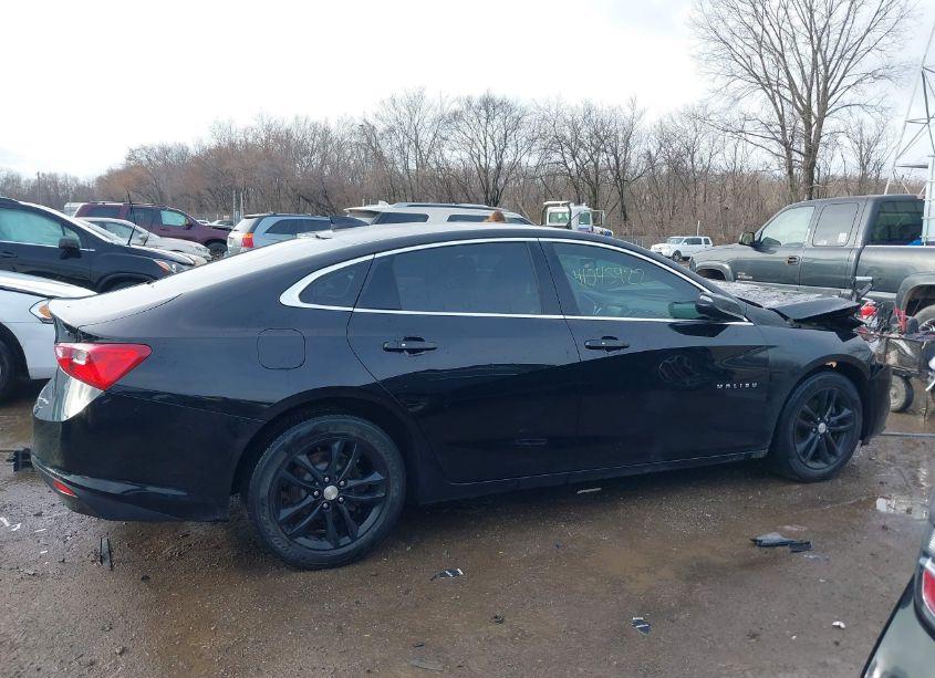Photo 13 of 2016 Chevrolet Malibu 1LT (VIN 1G1ZE5ST8GF215669)