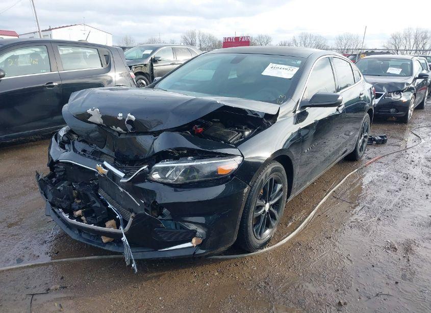 Photo 2 of 2016 Chevrolet Malibu 1LT (VIN 1G1ZE5ST8GF215669)