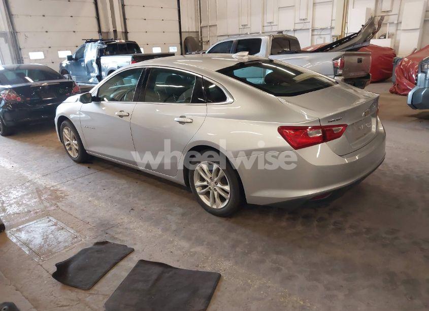 Photo 3 of 2016 Chevrolet Malibu 1LT (VIN 1G1ZE5ST8GF216952)