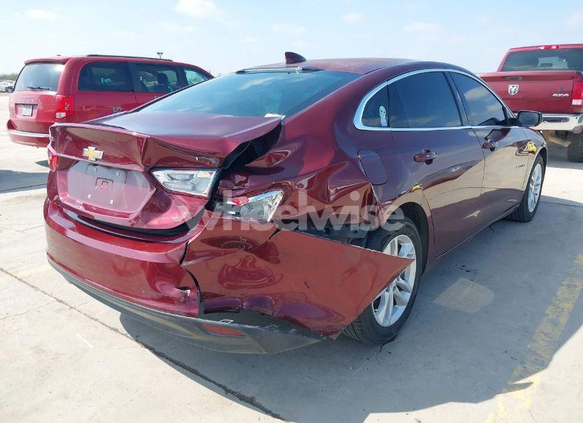 Photo 4 of 2016 Chevrolet Malibu 1LT (VIN 1G1ZE5ST8GF260918)
