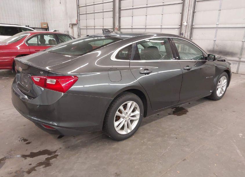 Photo 4 of 2016 Chevrolet Malibu 1LT (VIN 1G1ZE5ST8GF269909)
