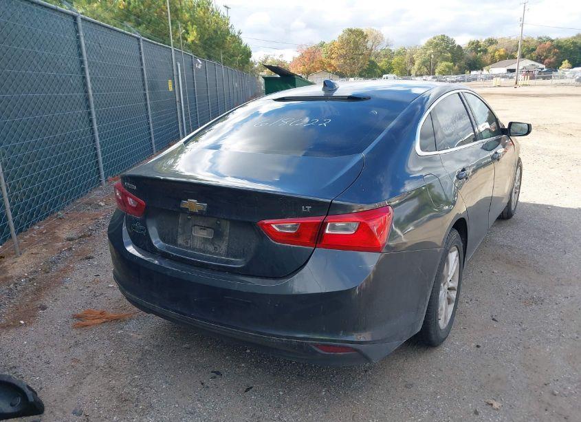 Photo 4 of 2016 Chevrolet Malibu 1LT (VIN 1G1ZE5ST8GF271174)
