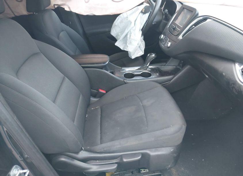 Photo 5 of 2016 Chevrolet Malibu 1LT (VIN 1G1ZE5ST8GF271174)