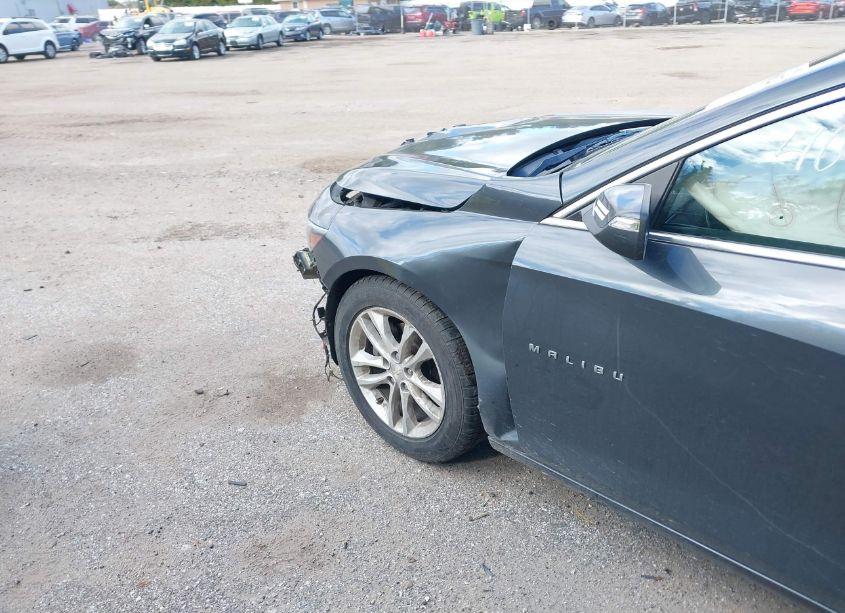 Photo 6 of 2016 Chevrolet Malibu 1LT (VIN 1G1ZE5ST8GF271174)