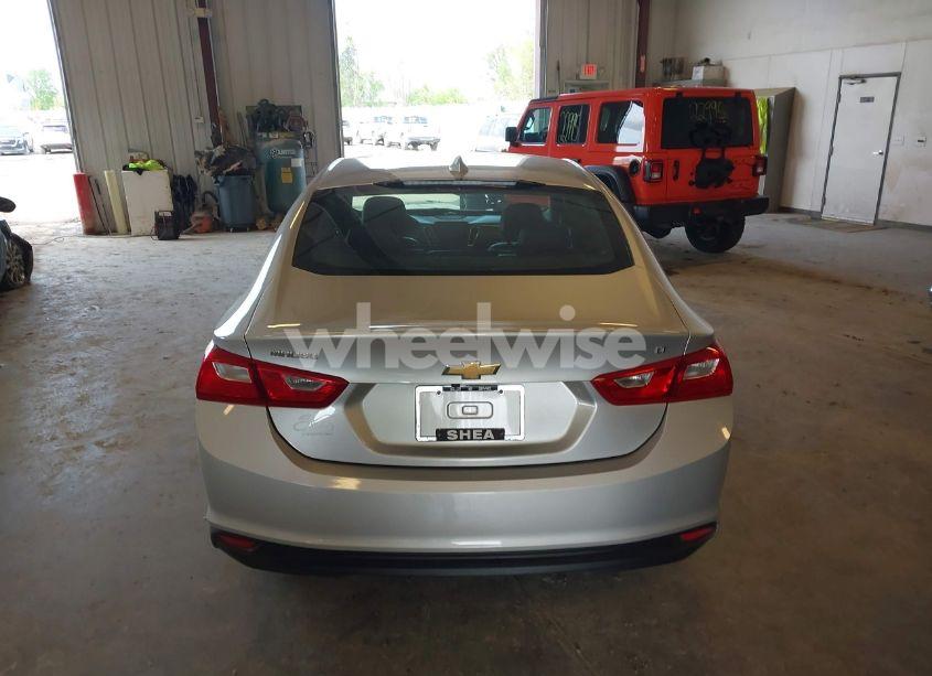 Photo 16 of 2016 Chevrolet Malibu 1LT (VIN 1G1ZE5ST8GF272695)