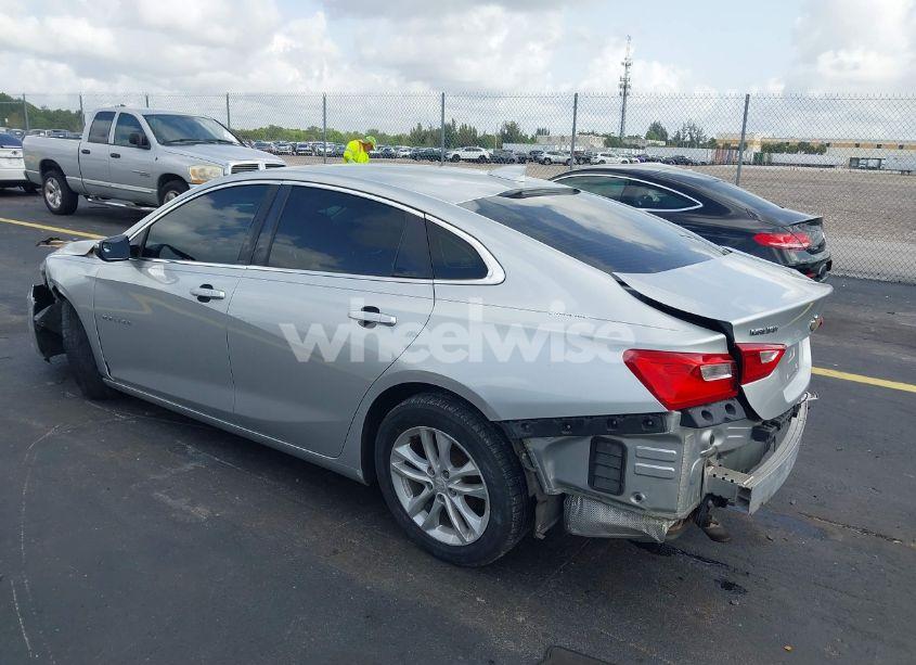 Photo 3 of 2016 Chevrolet Malibu LT (VIN 1G1ZE5ST8GF276522)