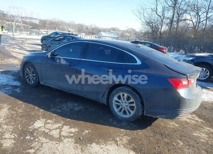 Photo 3 of 2016 Chevrolet Malibu 1LT (VIN 1G1ZE5ST8GF287536)