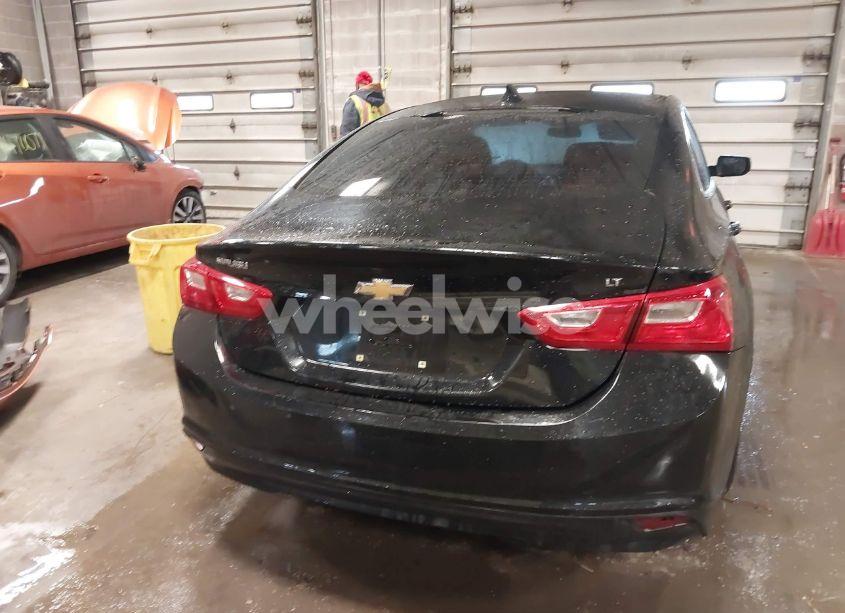 Photo 16 of 2016 Chevrolet Malibu 1LT (VIN 1G1ZE5ST8GF295524)