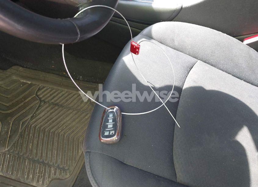 Photo 11 of 2016 Chevrolet Malibu 1LT (VIN 1G1ZE5ST8GF321443)