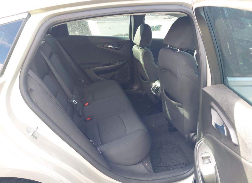 Photo 6 of 2016 Chevrolet Malibu 1LT (VIN 1G1ZE5ST8GF329333)