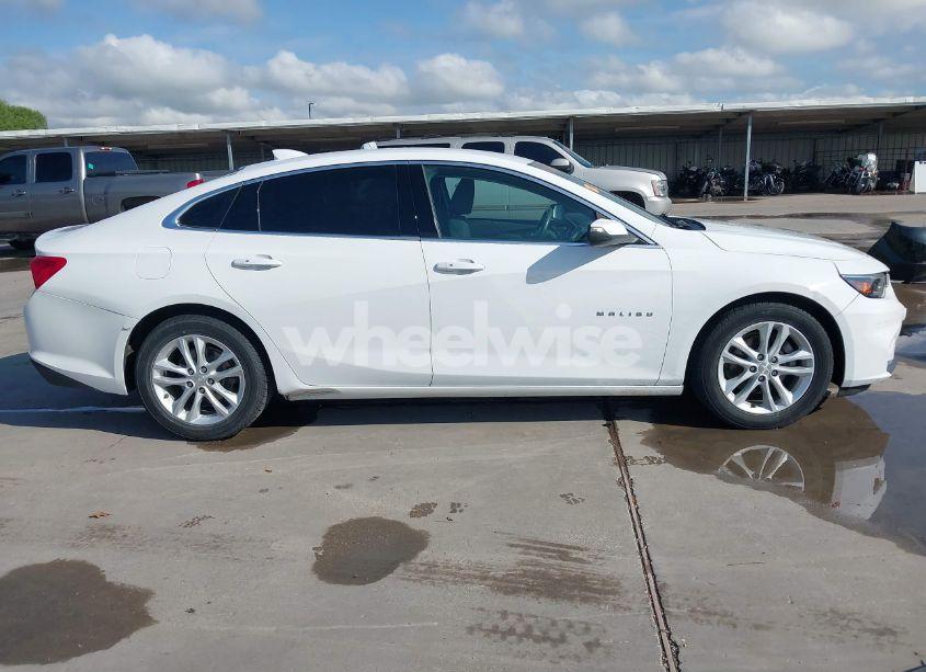 Photo 13 of 2016 Chevrolet Malibu 1LT (VIN 1G1ZE5ST8GF341708)